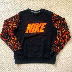 Nike long Sleeves Sweater